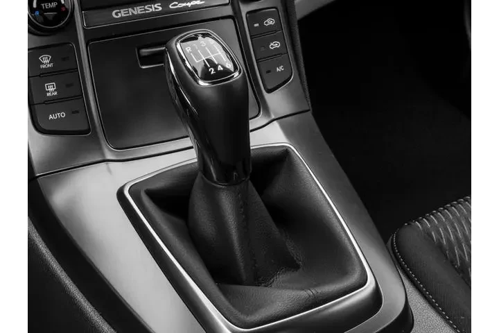 $13890 : Hyundai Genesis Coupe 2016 3 image 10