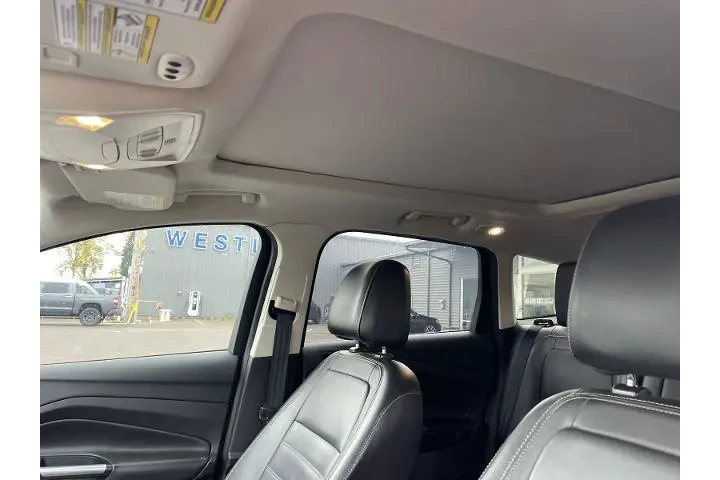 $13421 : Ford Escape 2017 AWD Titaniu image 7