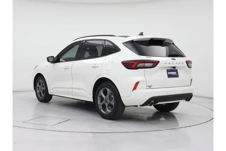 $21998 : Ford Escape 2023 ST-Line 4dr image 2