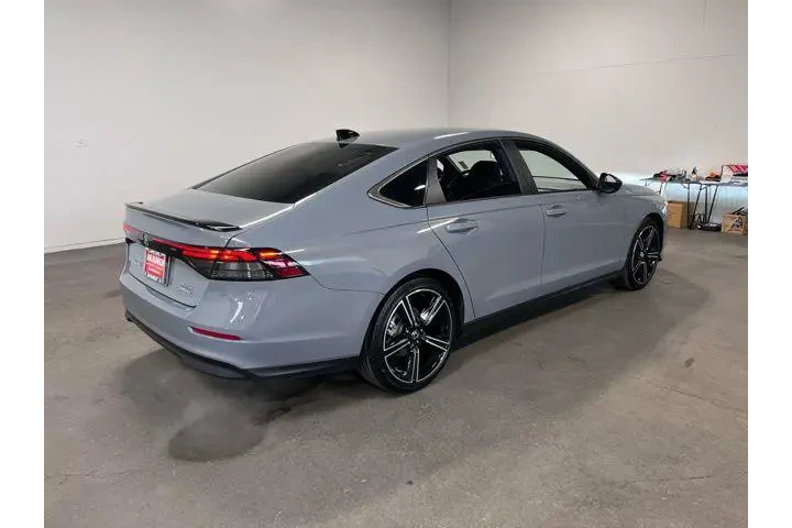 $31857 : Honda Accord Hybrid 2025 Spo image 3