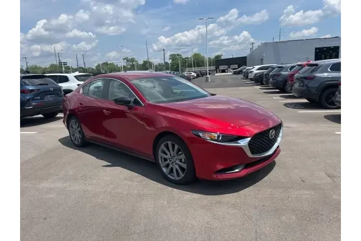 $26980 : Mazda Mazda3 Sedan 2025 2.5 image 2