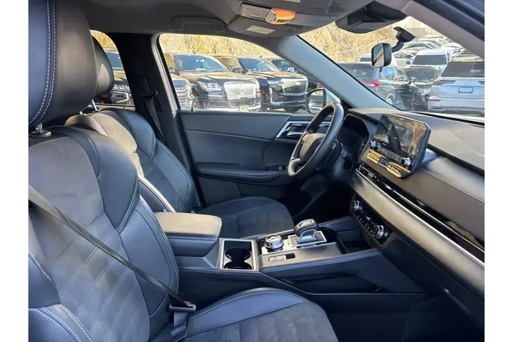 $26988 : Mitsubishi Outlander 2024 AW image 10