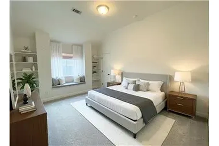 $3000 : Rental property with 4 bedro image 4