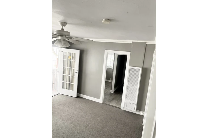 $1600 : Apart 1 Rec 1BAÑO en Hawthorne image 4