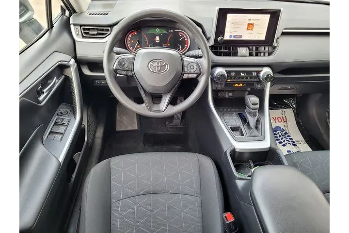 $29850 : Toyota RAV4 2024 AWD XLE 4dr image 7