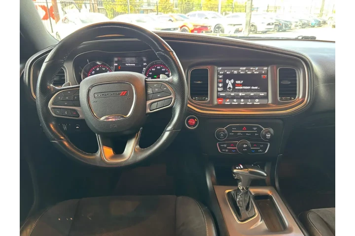 2020 Charger R/T RWD image 8