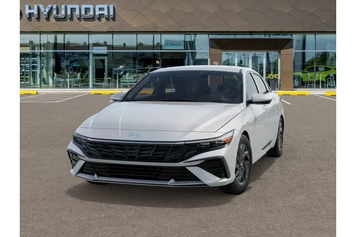 $27710 : Hyundai ELANTRA Hybrid 2025 image 4