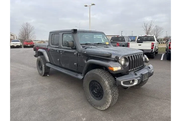 $24000 : Jeep Gladiator 2021 4x4 Spor image 1