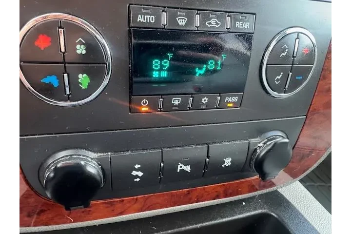 $11000 : Chevrolet Tahoe 2010 4x4 LT image 9