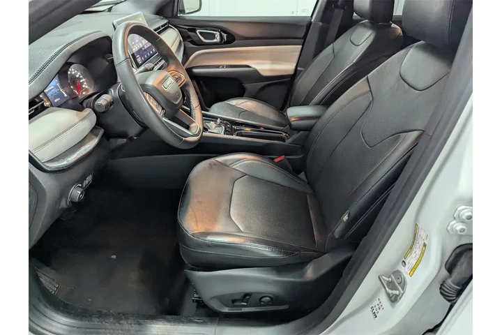 $24397 : Jeep Compass 2023 4x4 Limite image 10