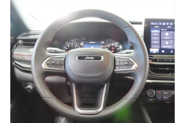 $22421 : Jeep Compass 2024 4x4 Trailh image 9