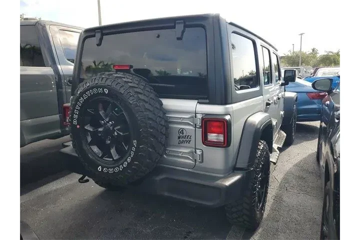 $29590 : Jeep Wrangler 2023 4x4 Willy image 3