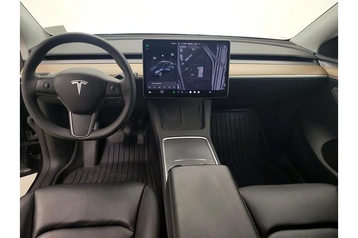 $36998 : Tesla Model Y 2024 AWD Long image 9
