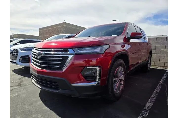 $29991 : Chevrolet Traverse 2023 LT C image 2