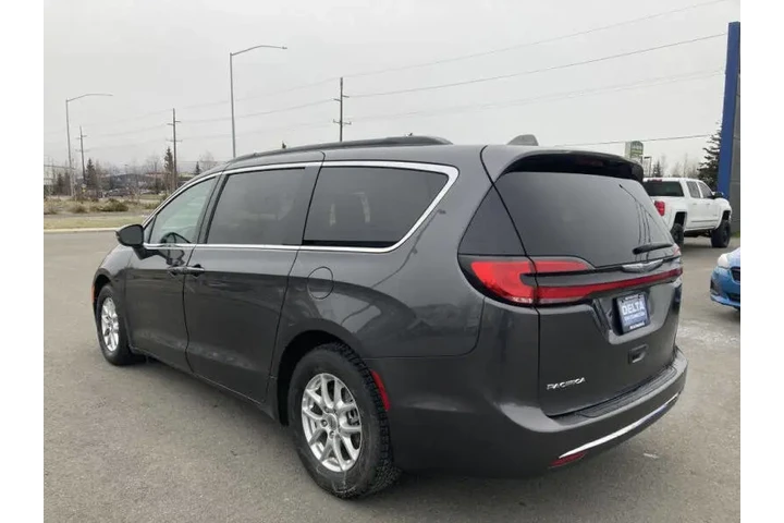 $24999 : 2022 Pacifica Touring L image 8