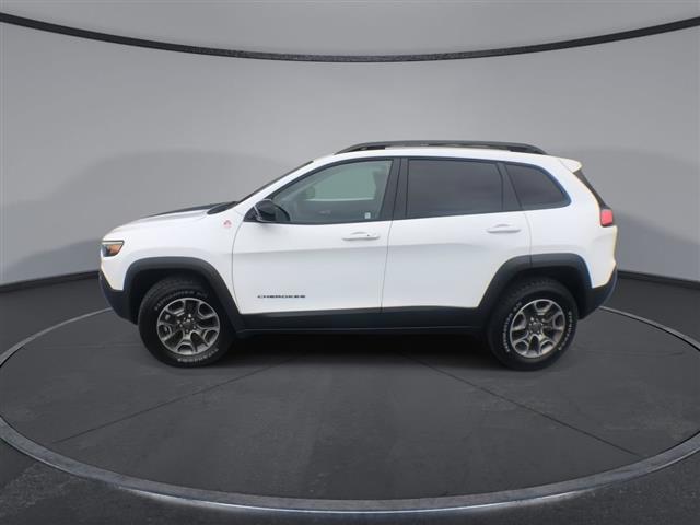 $27900 : PRE-OWNED 2022 JEEP CHEROKEE image 5