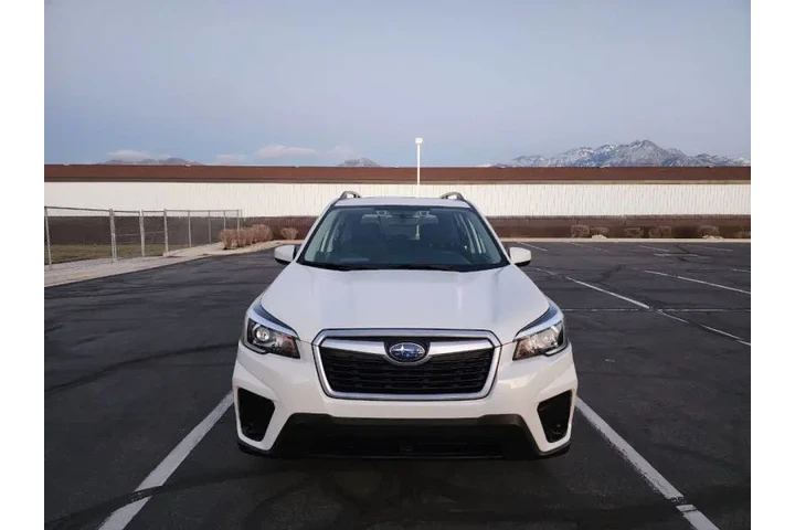 $17600 : 2019 Forester Premium image 4