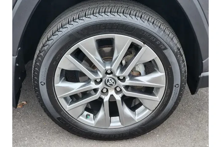 $33999 : Toyota RAV4 2023 AWD XLE Pre image 9