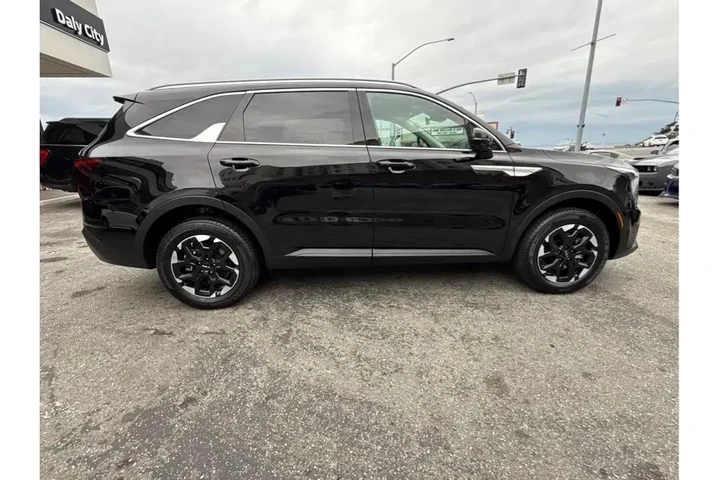 $29388 : Kia Sorento 2024 AWD S 4dr S image 10