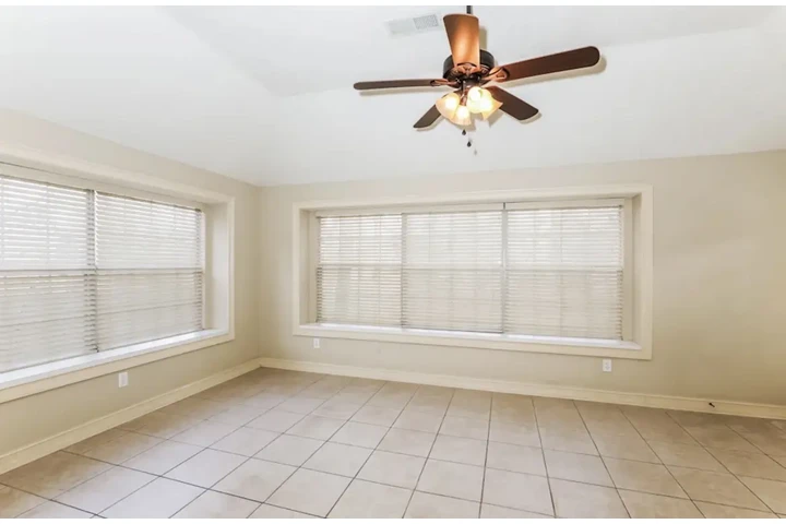 $1500 : Apply Now Home For Rent!! image 1