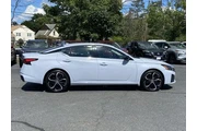 $20995 : Nissan Altima 2023 2.5 SR 4d thumbnail