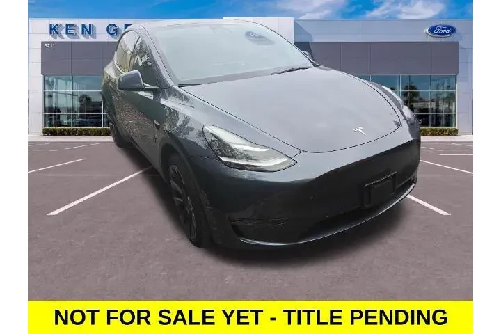 $32085 : Tesla Model Y 2022 AWD Long image 1