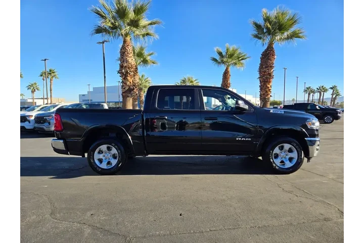 $35694 : Ram 1500 2025 4x4 Big Horn 4 image 7
