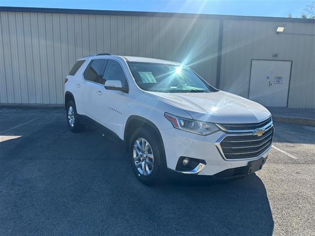 $14995 : 2018 Traverse LT Cloth FWD image 5