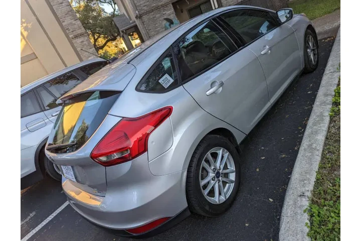 $8490 : 2016 Focus SE image 5