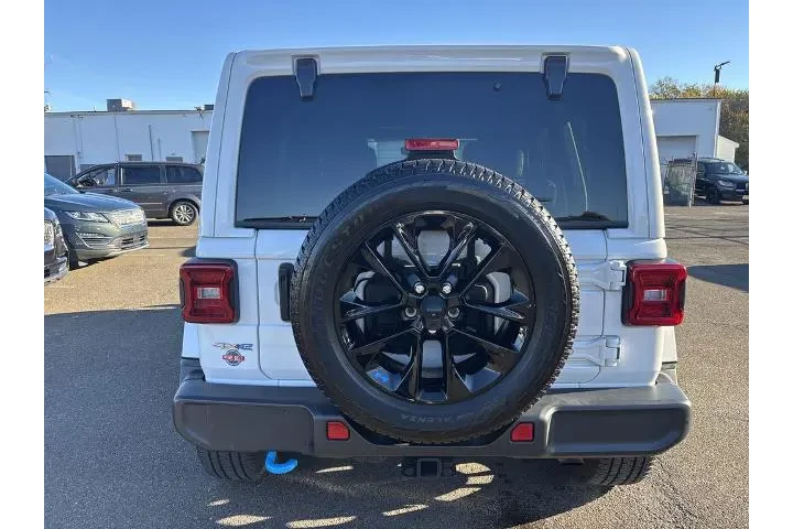 $32890 : Jeep Wrangler 2023 4x4 Sahar image 5