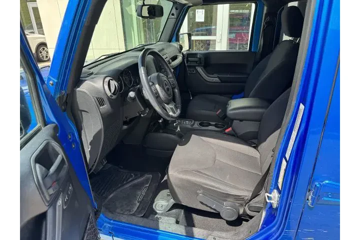 $22793 : Jeep Wrangler Unlimited 2016 image 5