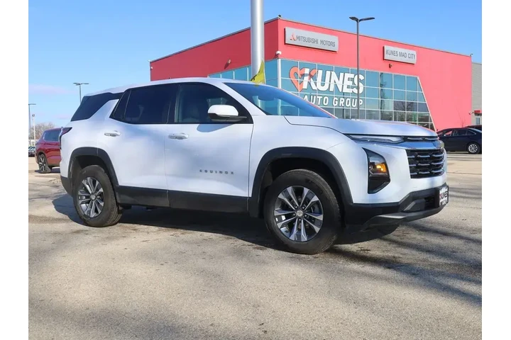 $26777 : Chevrolet Equinox 2025 4x4 L image 2