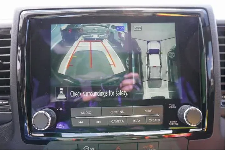 Nissan Frontier 2023 4x4 S 4 image 9