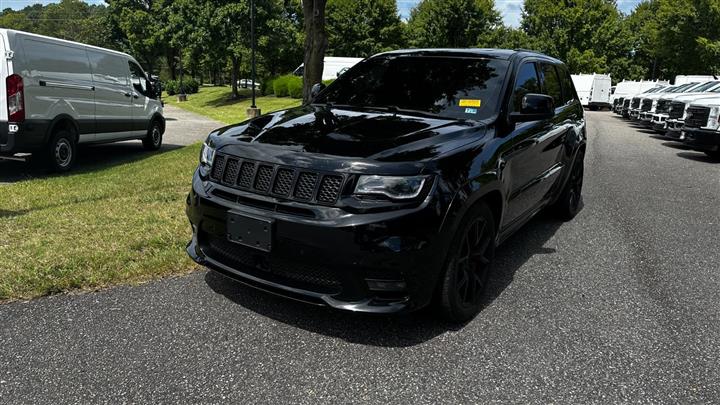 $40700 : PRE-OWNED 2017 JEEP GRAND CHE image 1