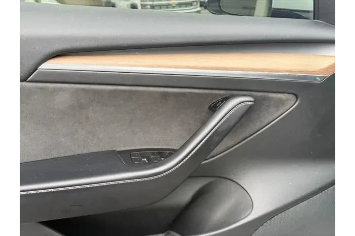 $16550 : Tesla Model 3 2021 AWD Long image 9