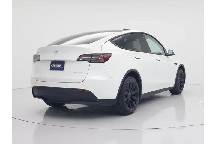 $29998 : Tesla Model Y 2022 AWD Long image 8