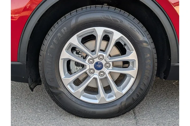 $16768 : Ford Escape 2020 AWD SE 4dr image 6