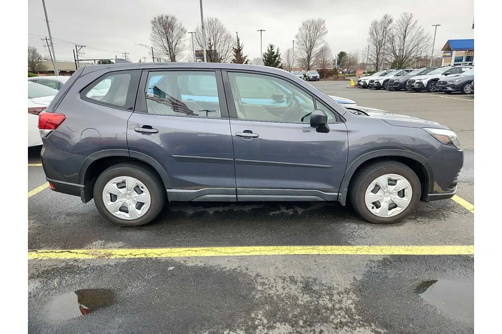$23995 : Subaru Forester 2022 AWD Bas image 7