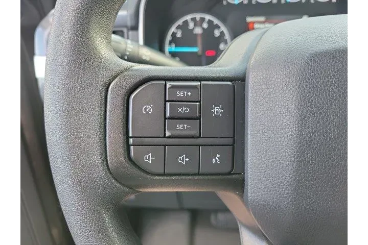 $38000 : Ford F-150 2023 4x2 XL 4dr S image 5