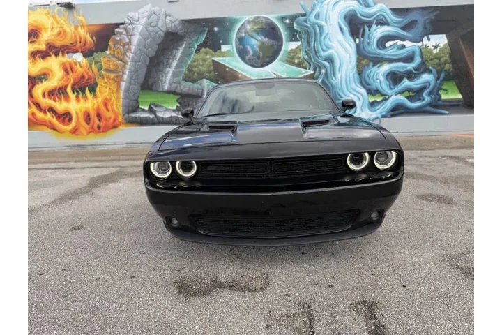 $17995 : 2022 Challenger SXT image 4