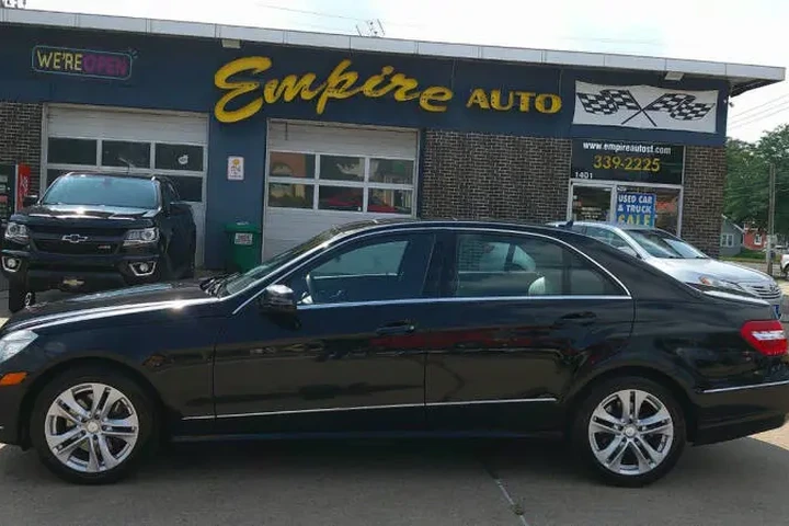 $10999 : 2011 Mercedes-Benz E-Class E image 2