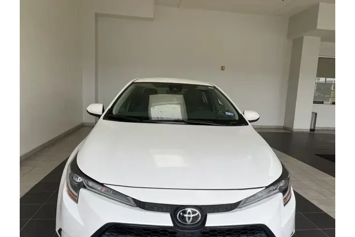 $16494 : Toyota Corolla 2022 LE 4dr S image 1