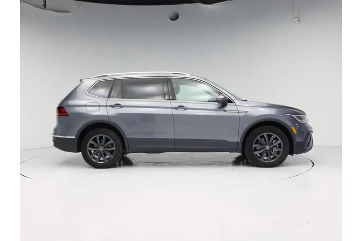 $25998 : Volkswagen Tiguan 2023 SE 4d image 7