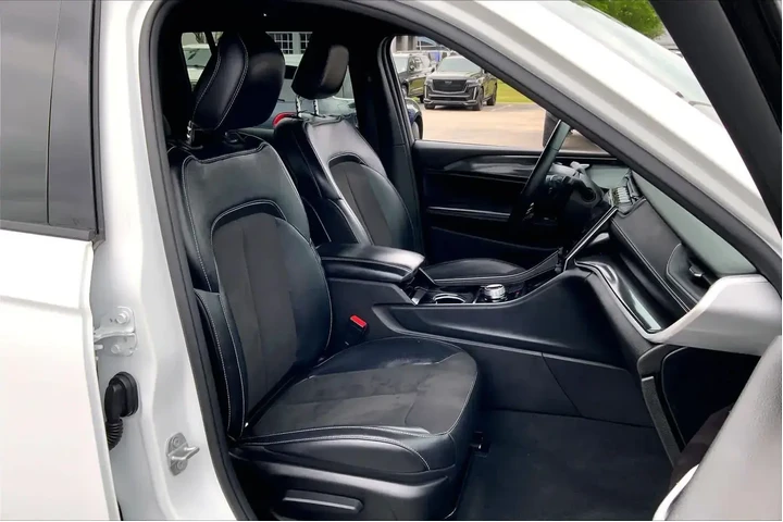 $26264 : Jeep Grand Cherokee 2022 4x4 image 9