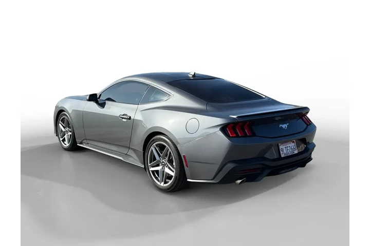 $28530 : Ford Mustang 2024 EcoBoost 2 image 3