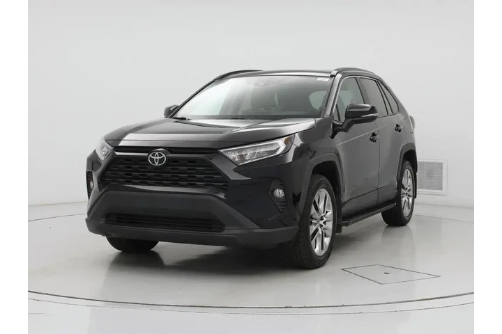 $27998 : Toyota RAV4 2021 XLE Premium image 4