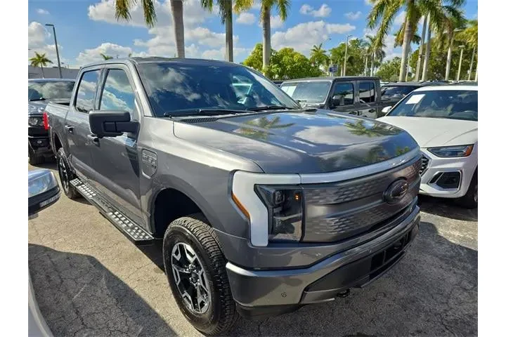 $39990 : Ford F-150 Lightning 2023 AW image 2