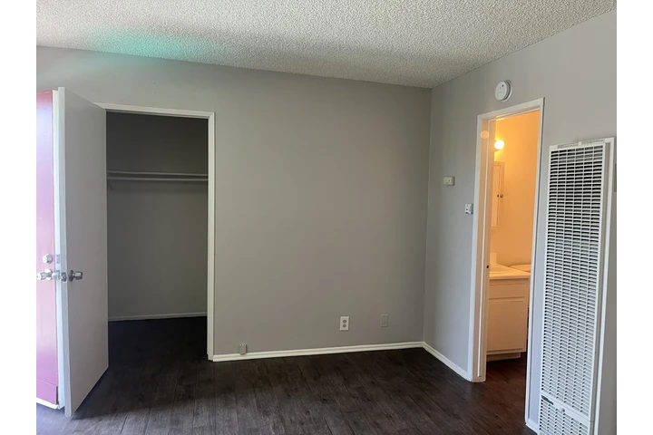 $1595 : For rent apt image 4