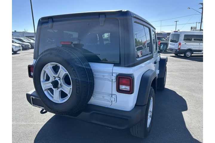 $30995 : Jeep Wrangler 2021 4x4 Sport image 7