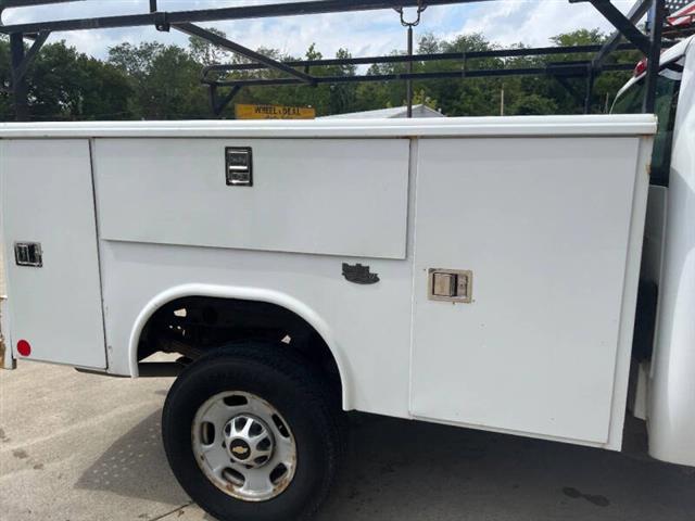 $6895 : 2011 Silverado 2500HD Work Tr image 6